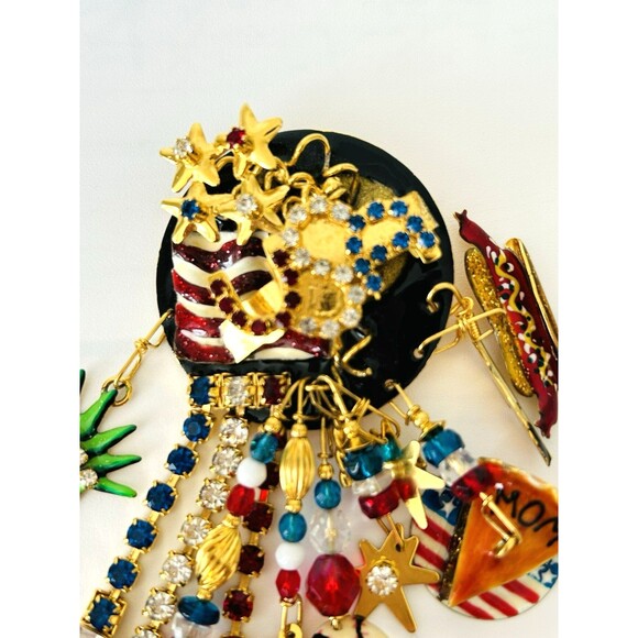 Lunch at The Ritz USA All American Patriotic 24k Gold Plated Enamel Brooch Pin - Picture 2 of 6